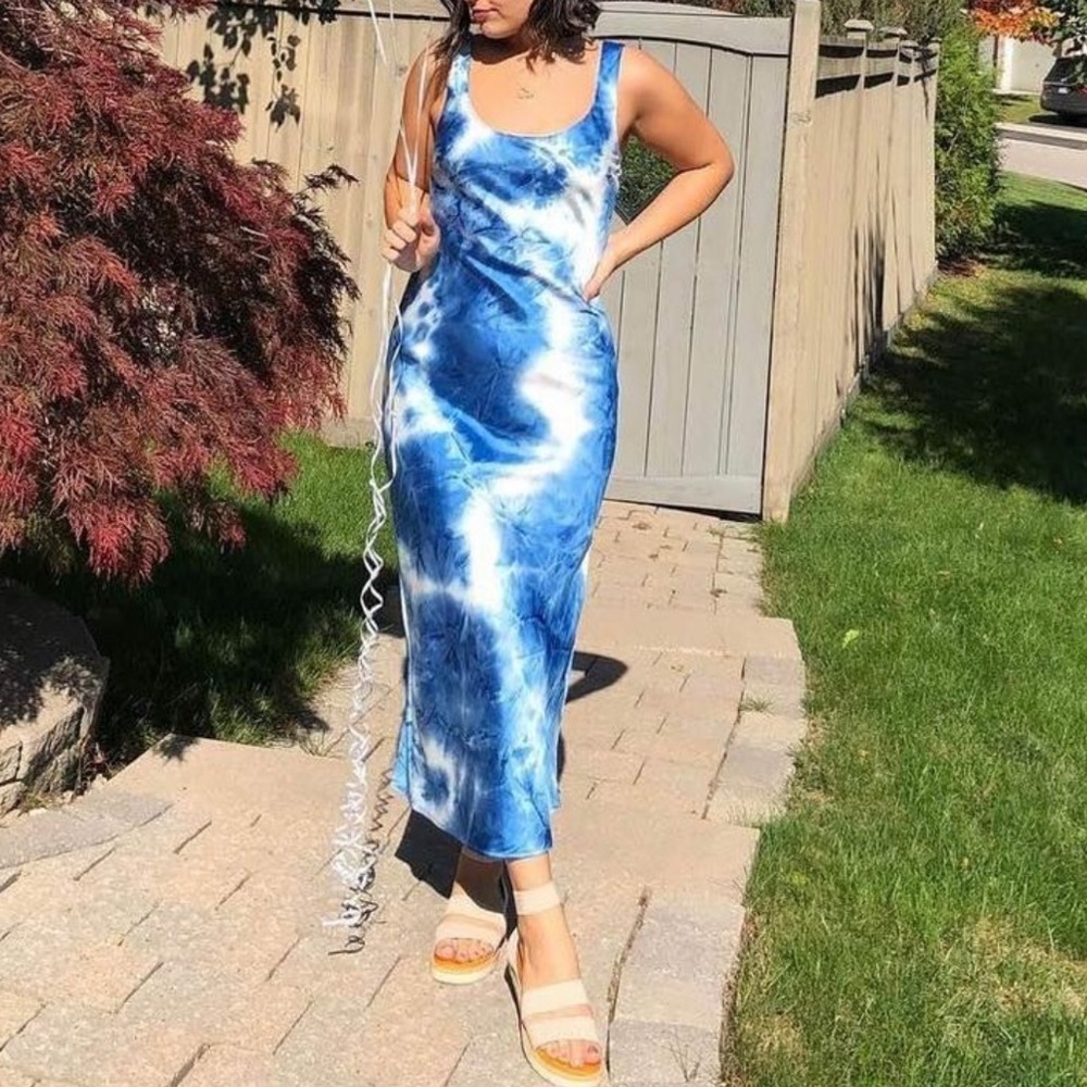 Topshop Satin Maxi dress (size 6)